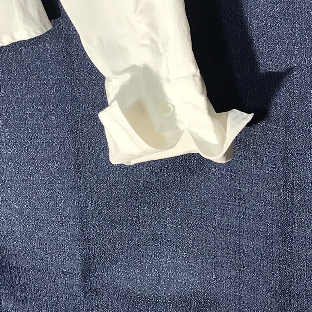 White Crisp Blouse - Picture 4 of 5